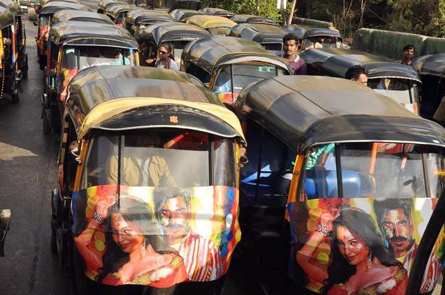 'राउडी...' के लिए अनोखा प्रोमोशन | सोनाक्षी की अनदेखी तस्‍वीरें