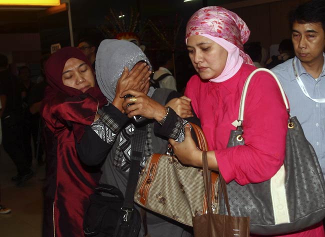 इंडोनेशिया में मिला लापता रूसी विमान