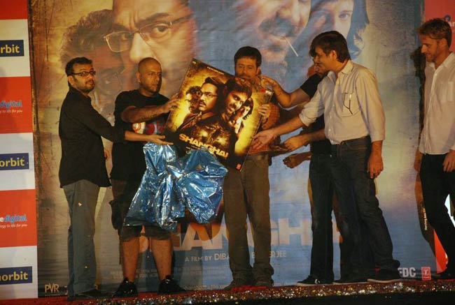 फिल्म 'शंघाई' का म्यूजिक हुआ लॉन्च  | बिकनी मॉडल्‍स