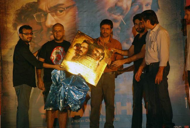 फिल्म 'शंघाई' का म्यूजिक हुआ लॉन्च  | बिकनी मॉडल्‍स