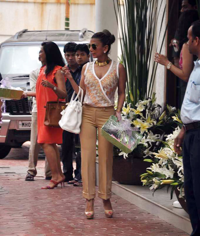 तस्‍वीरों मे बीते सप्‍ताह बॉलीवुड की खास हलचल