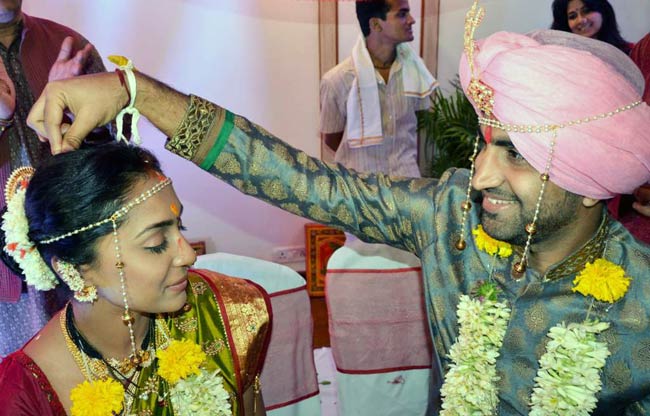 श्‍वेता साल्‍वे की शादी का एलबम... | हॉट श्‍वेता साल्‍वे