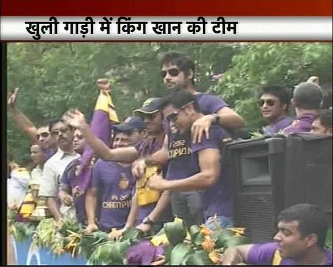 29 मई 2012: तस्‍वीरों में दिनभर की अहम खबरें | पढ़ें