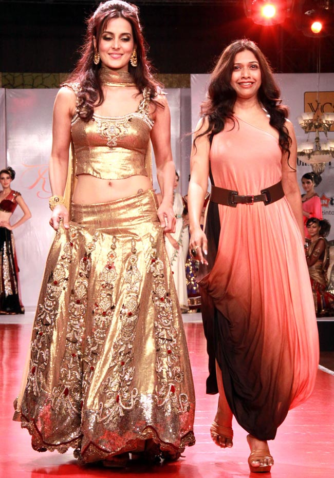 फैशन के रंग में रंगा गुलाबी शहर जयपुर |  हॉट पाउली दाम