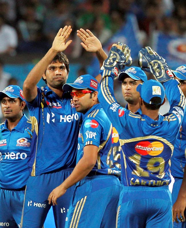 मुंबई ने किया पुणे वॉरियर्स पर हार का वार