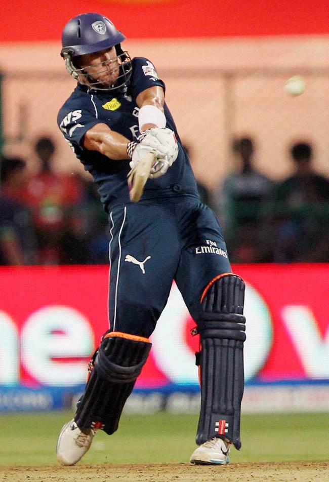 बैंगलोर ने हैदराबाद को दी करारी शिकस्‍त