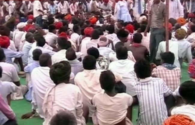 10 जून 2012: तस्वीरों में दिनभर की बड़ी खबरें | पढ़ें