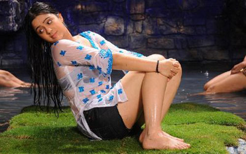 साड़ी से लेकर बिकनी तक का कमाल | दक्षिण का जलवा