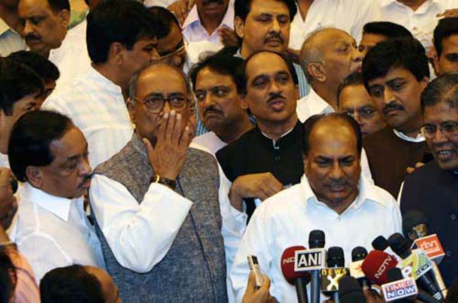 18 जून 2012: तस्‍वीरों में देखें दिनभर की बड़ी खबरें | पढ़ें