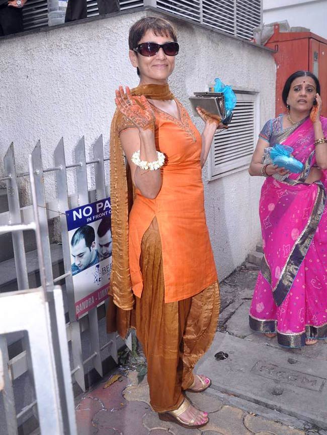 ईशा देओल का भव्य मेहंदी समारोह |  संगीत समारोह