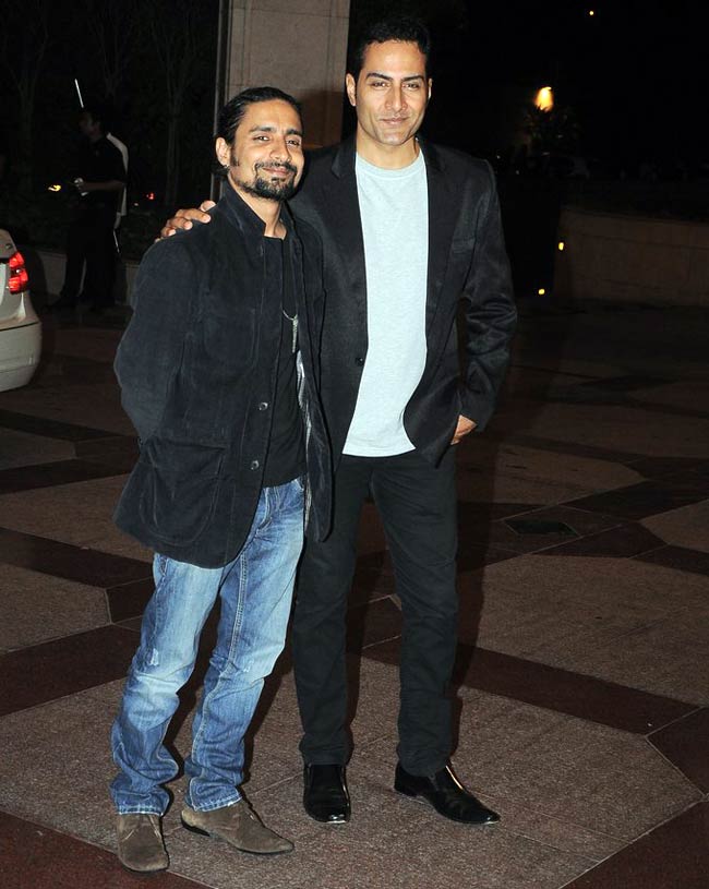 ईशा देओल की संगीत सेरेमनी में सितारों का जमावड़ा | सगाई