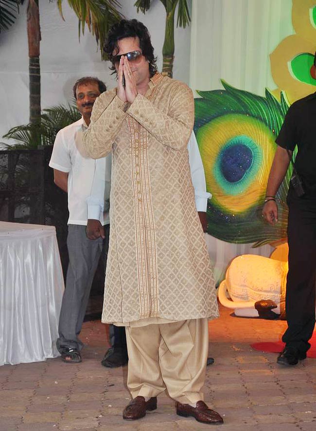 ईशा और भरत तख्‍तानी की शादी की तस्‍वीरें |  संगीत समारोह