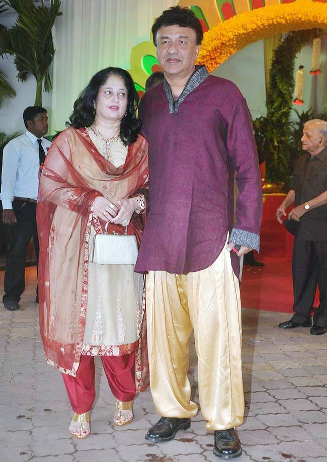 ईशा और भरत तख्‍तानी की शादी की तस्‍वीरें |  संगीत समारोह