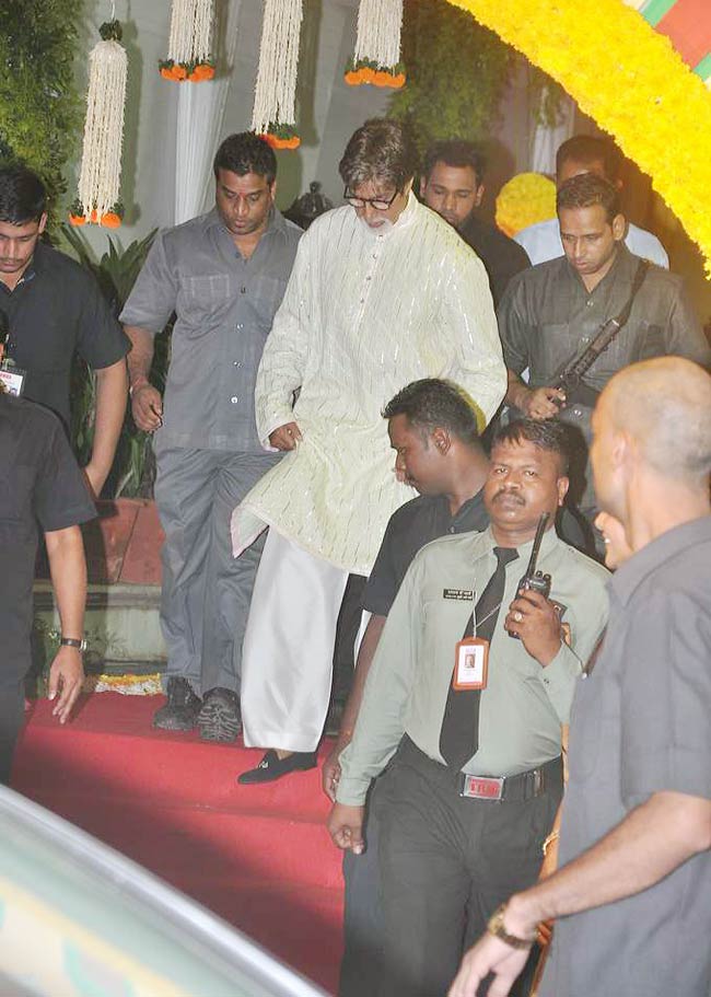 ईशा और भरत तख्‍तानी की शादी की तस्‍वीरें |  संगीत समारोह