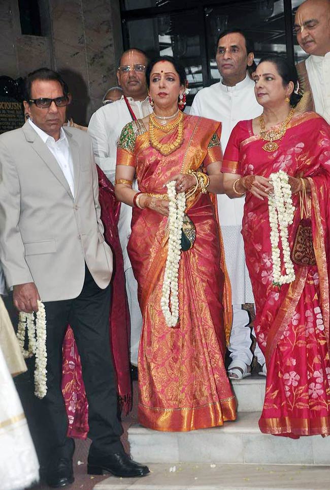 ईशा और भरत तख्‍तानी की शादी की तस्‍वीरें |  संगीत समारोह