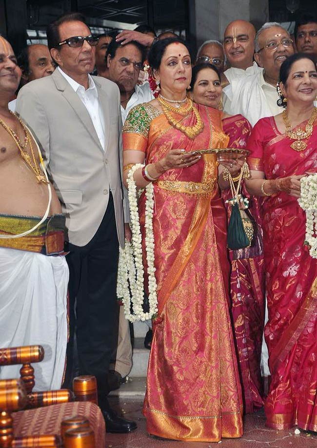 ईशा और भरत तख्‍तानी की शादी की तस्‍वीरें |  संगीत समारोह