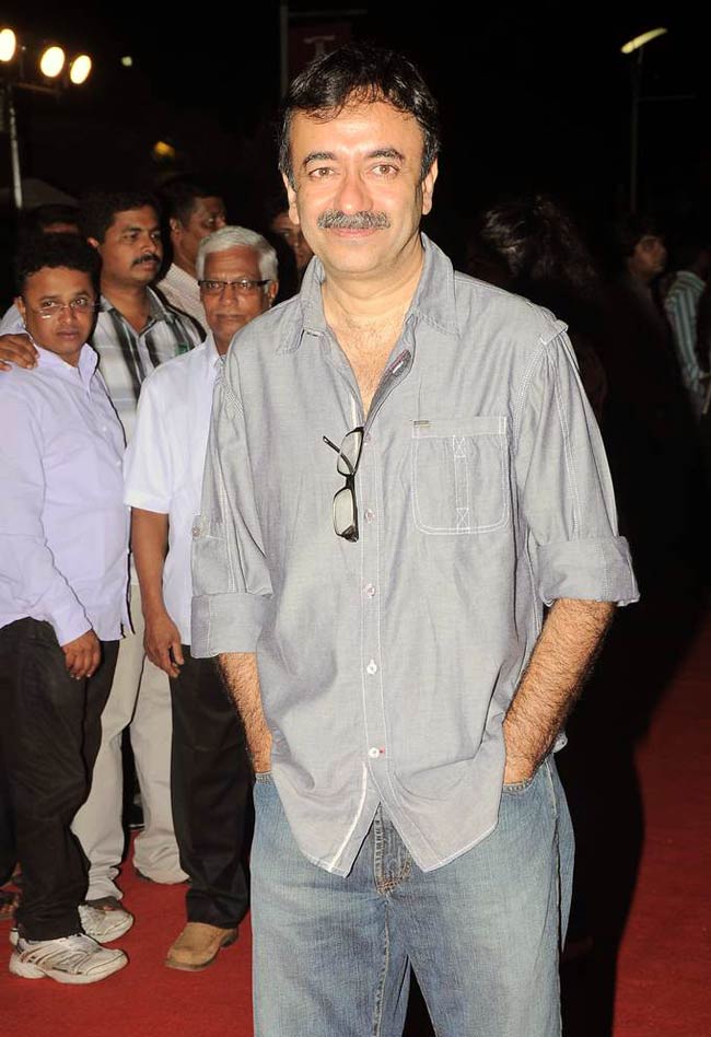 फेरारी की सवारी के प्रीमियर पर पहुंचे सितारे |  आमिर खान