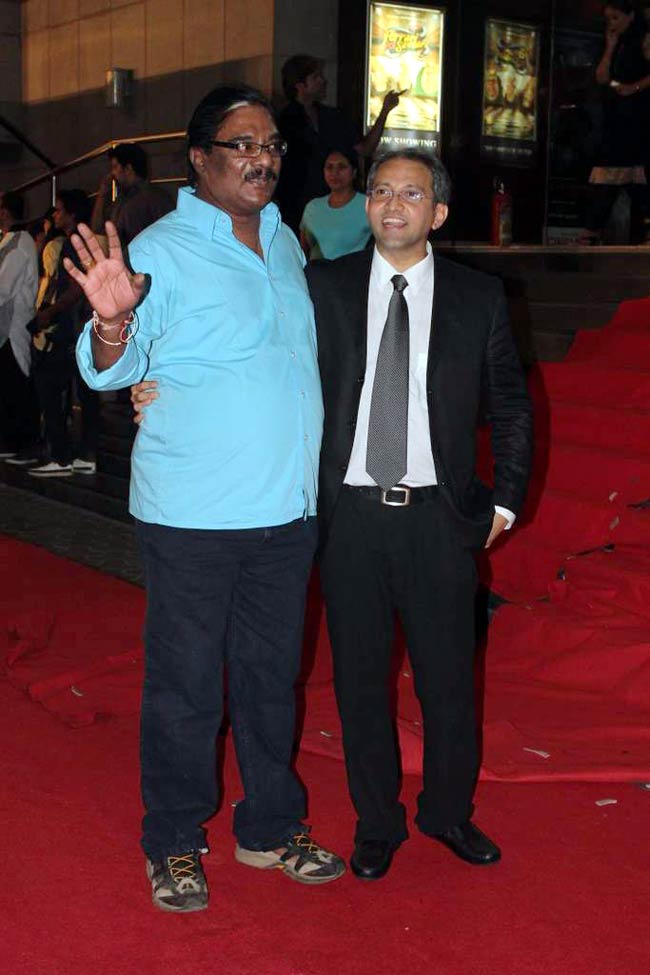 फेरारी की सवारी के प्रीमियर पर पहुंचे सितारे |  आमिर खान