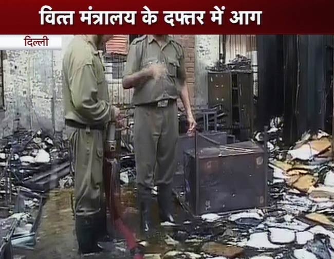 07 जून 2012: तस्वीरों में दिनभर की बड़ी खबरें | पढ़ें