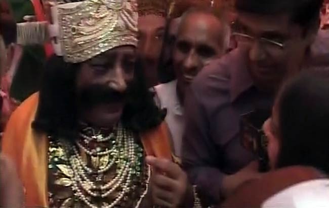 अन्‍ना-रामदेव के अनशन की तस्‍वीरें | बाबा हुए थे गिरफ्तार