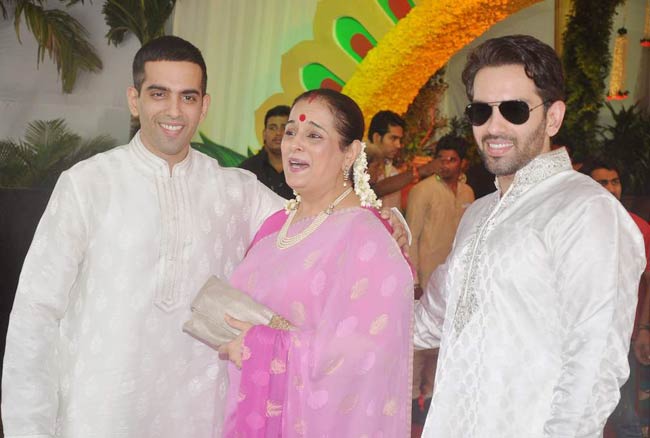 ईशा-भरत की शादी में सितारे जमीन पर  | शादी का एलबम