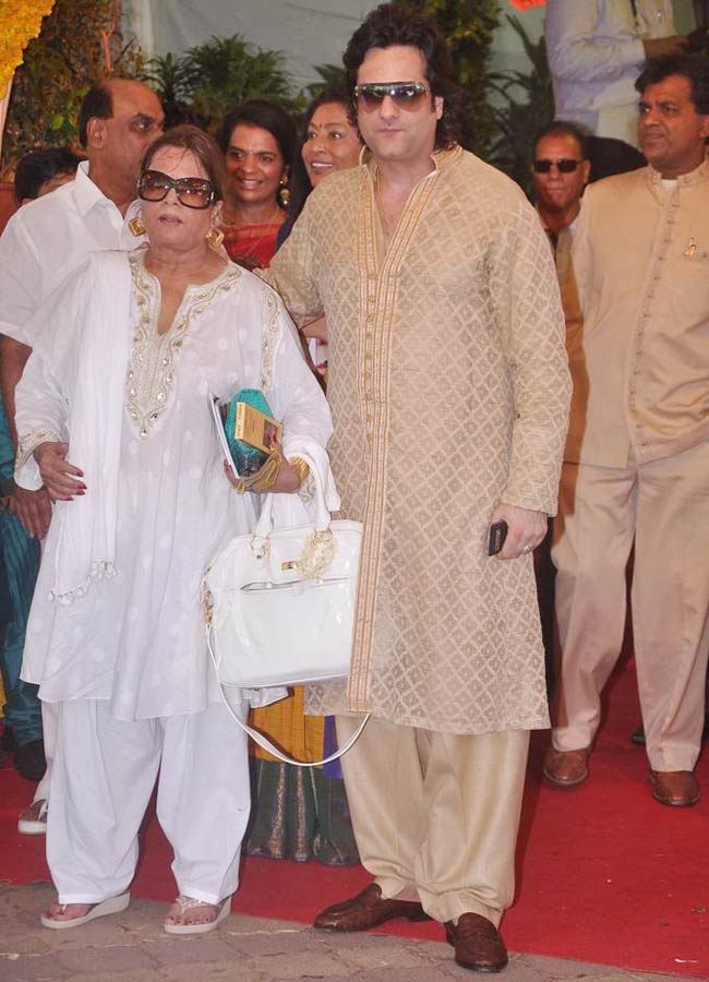 ईशा-भरत की शादी में सितारे जमीन पर  | शादी का एलबम