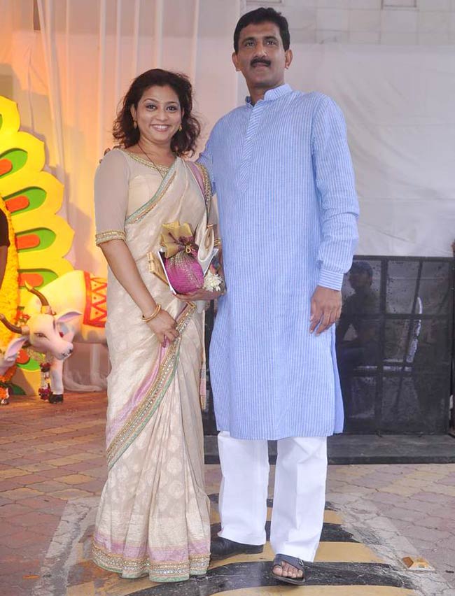 ईशा-भरत की शादी में सितारे जमीन पर  | शादी का एलबम