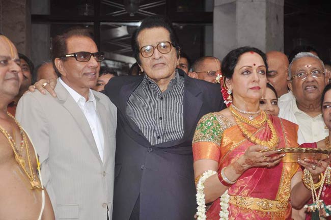 ईशा-भरत की शादी में सितारे जमीन पर  | शादी का एलबम