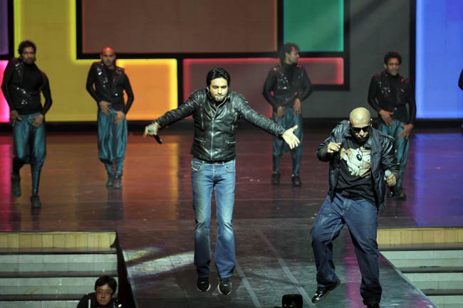 आईफा 2012 में थिरके सितारे  | सितारों की शाम