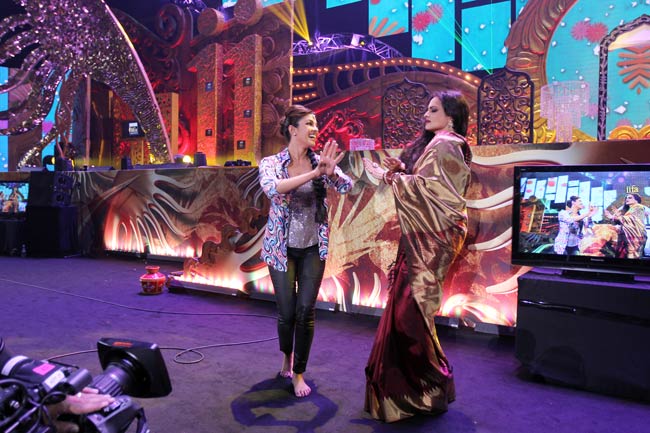 आईफा 2012 में थिरके सितारे  | सितारों की शाम