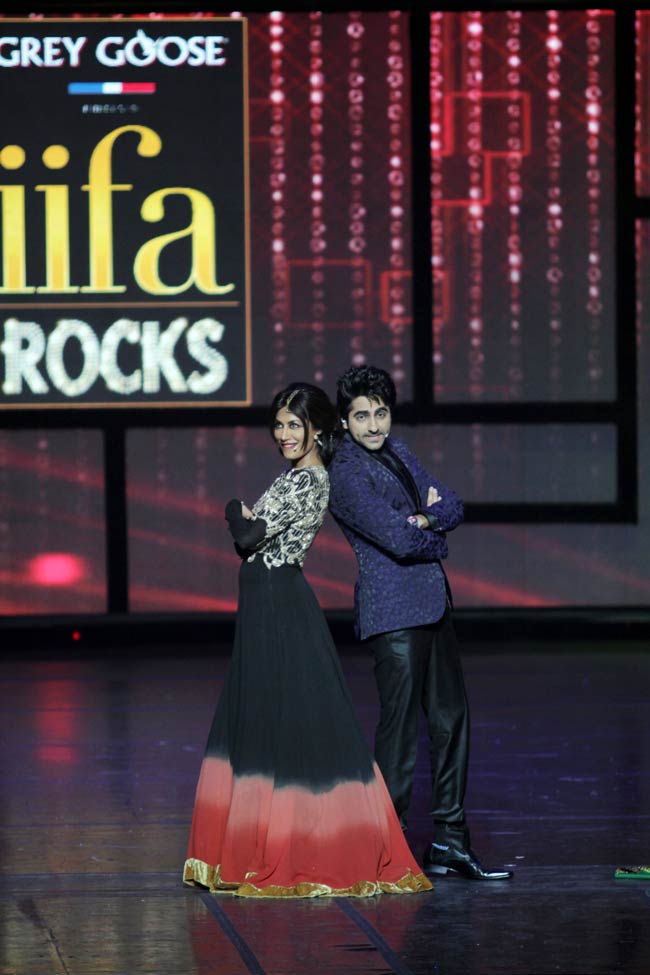 आईफा 2012 में थिरके सितारे  | सितारों की शाम