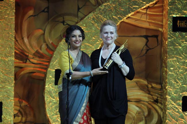 आईफा 2012 में थिरके सितारे  | सितारों की शाम