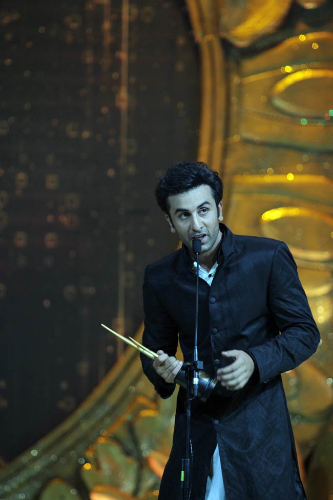 आईफा 2012 में थिरके सितारे  | सितारों की शाम