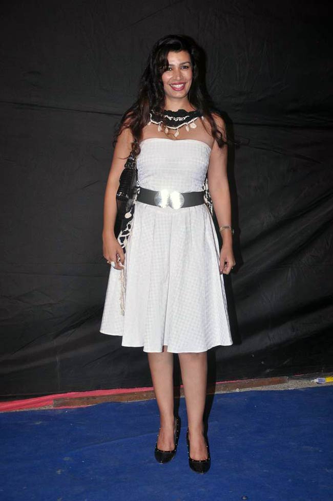 11वें इंडियन टेली अवार्ड्स की रंगीनियां....  | बॉलीवुड परियां