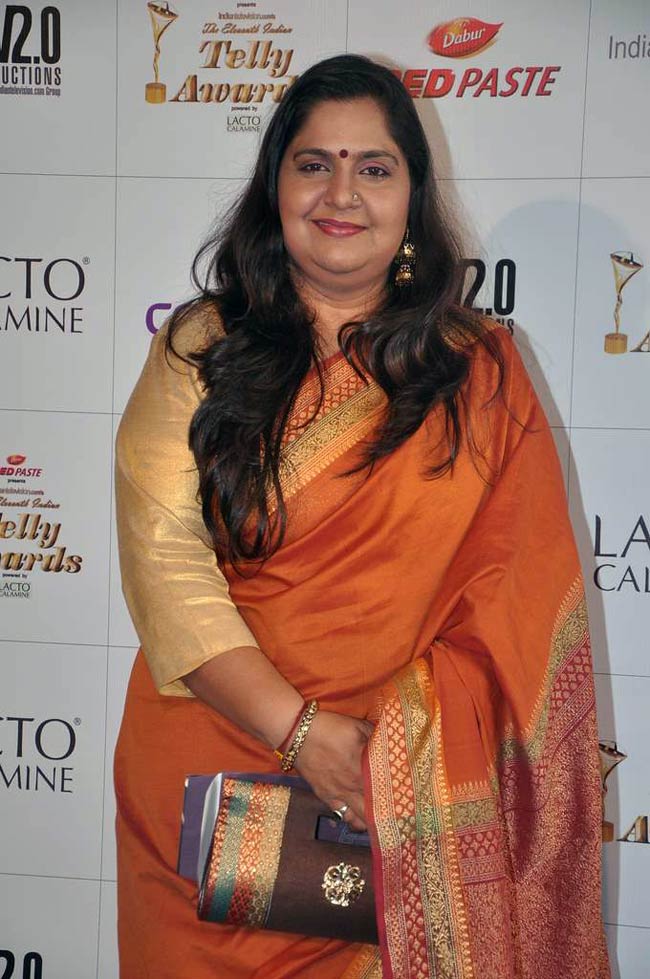 11वें इंडियन टेली अवार्ड्स की रंगीनियां....  | बॉलीवुड परियां