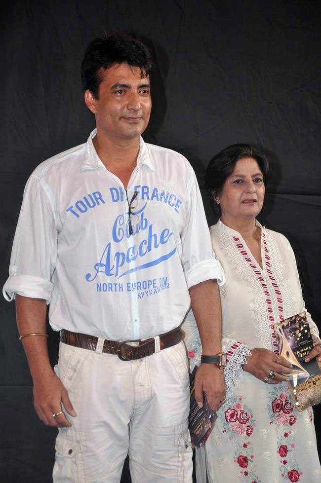 11वें इंडियन टेली अवार्ड्स की रंगीनियां....  | बॉलीवुड परियां