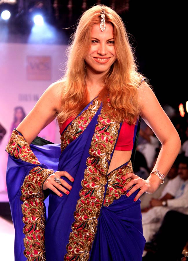 राजस्थान फैशन वीक में अक्षय-सोनाक्षी का जलवा