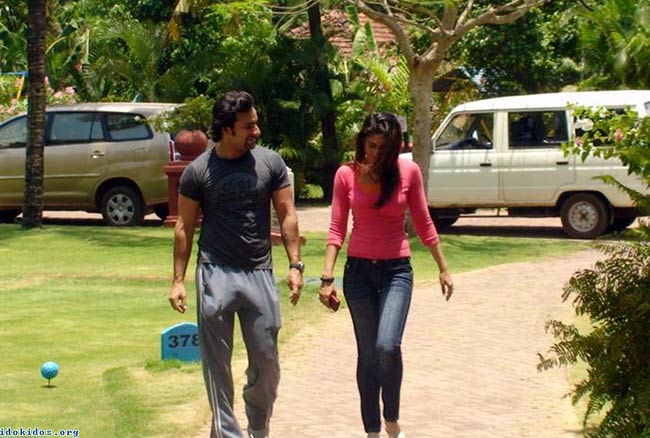 सैफ-करीना को शादी की पहली सालगिरह मुबारक | शादी का एलबम