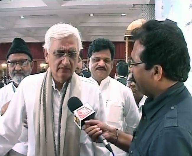 19 जून 2012: तस्‍वीरों में देखें दिनभर की बड़ी खबरें | पढ़ें