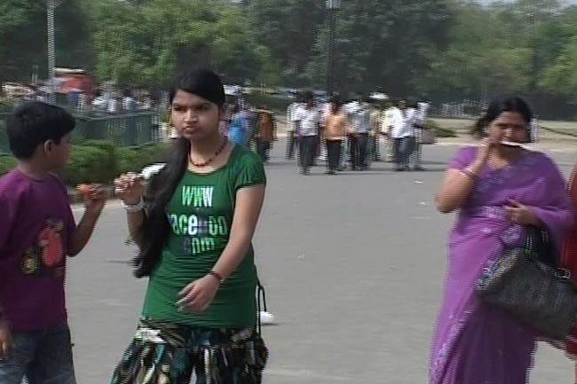 04 जून 2012: तस्‍वीरों में दिनभर की बड़ी खबरें | पढ़ें