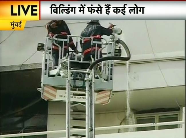देखिए मुंबई के मंत्रालय में कैसी लगी भीषण आग