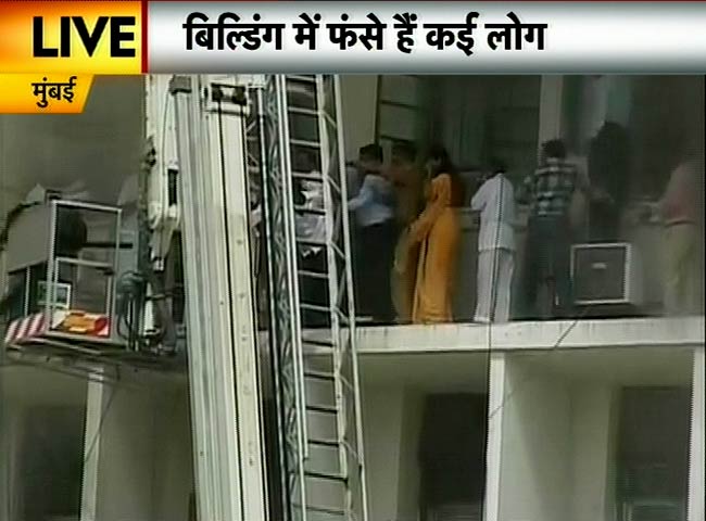 देखिए मुंबई के मंत्रालय में कैसी लगी भीषण आग