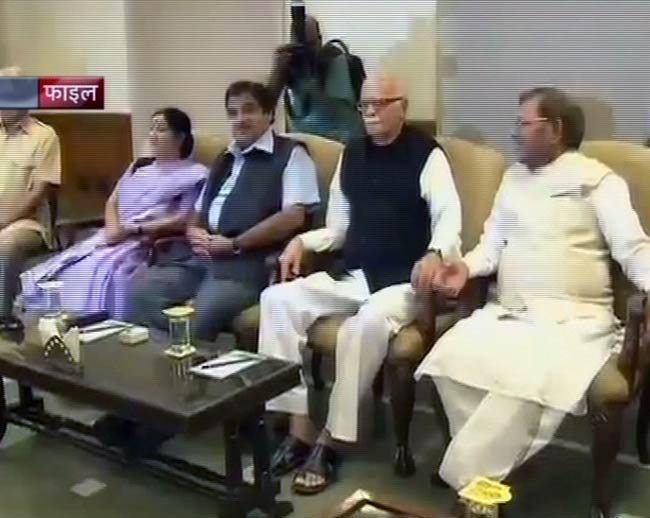 20 जून 2012: तस्‍वीरों में देखें दिनभर की अहम खबरें | पढ़ें