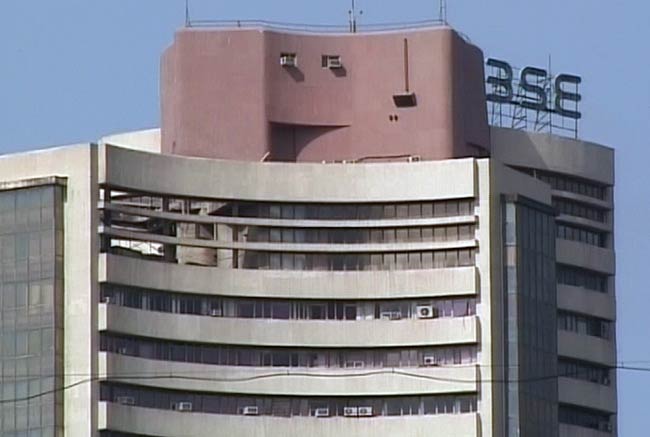 06 जून 2012: तस्‍वीरों में दिनभर की बड़ी खबरें | पढ़ें