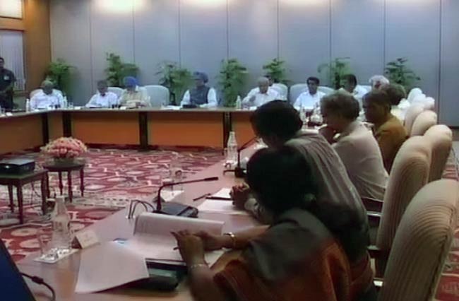 06 जून 2012: तस्‍वीरों में दिनभर की बड़ी खबरें | पढ़ें