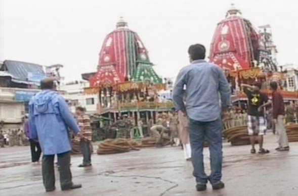 27 जून 2012: तस्‍वीरों में दिनभर की अहम खबरें | पढ़ें