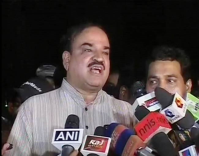 16 जून 2012: तस्‍वीरों में देखें दिनभर की अहम खबरें