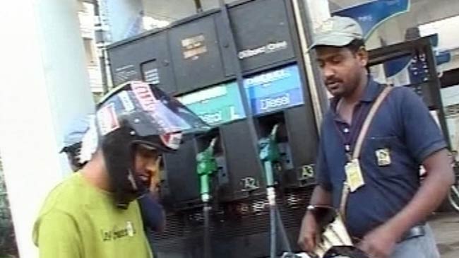 17 जून 2012: तस्‍वीरों में देखें दिनभर की अहम खबरें | पढ़ें