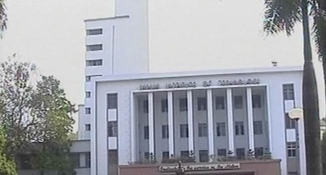 27 जून 2012: तस्‍वीरों में दिनभर की अहम खबरें | पढ़ें