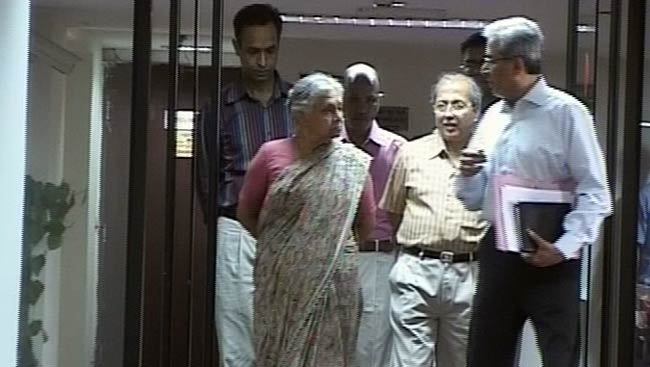 17 जून 2012: तस्‍वीरों में देखें दिनभर की अहम खबरें | पढ़ें